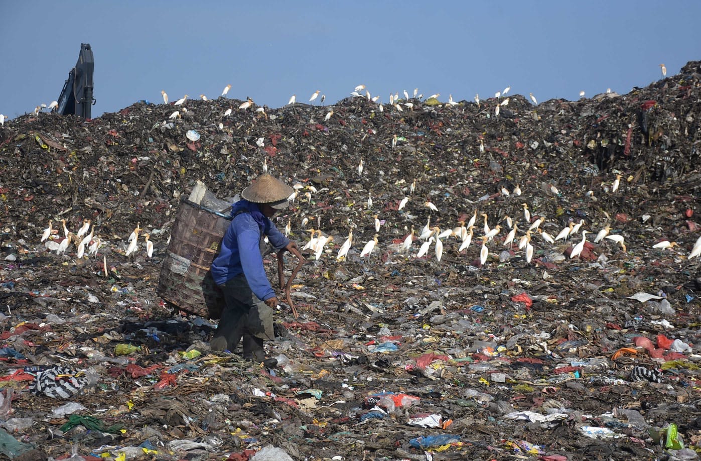 TPA Suwung yang menerima sampah dari sejumlah daerah akan ditutup.