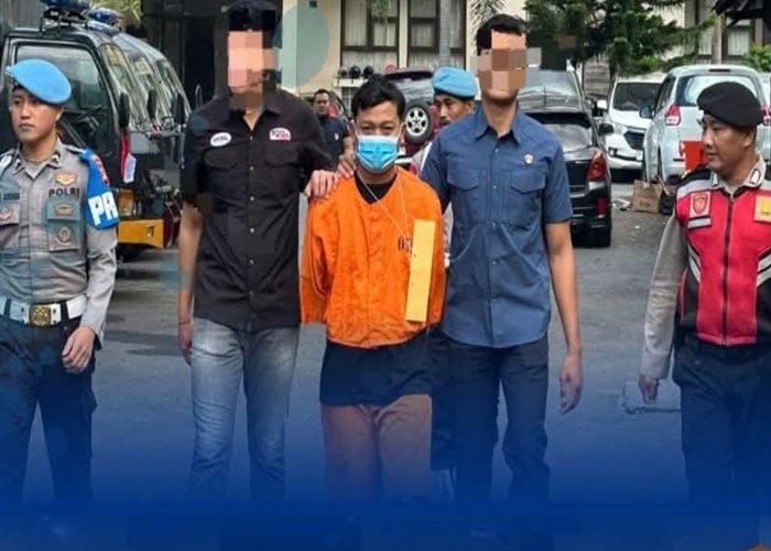 DIBEKUK : Tersangka berinisial ZA berhasil diringkus dengan barang bukti puluhan paket sabu siap edar oleh Satresnarkoba Polres Klungkung.