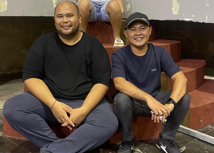 Ketua Persatuan Bola Voli Seluruh Indonesia (PBVSI) Klungkung, I Kadek Widya Sumartika didampingi Sekretaris PBVSI Klungkung I Putu Agus Aksara Diantika.
