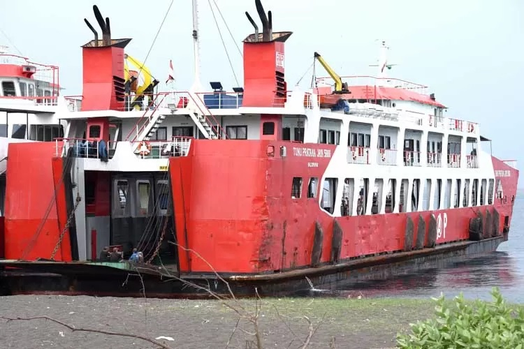 KMP Tunu Pratama 5888 Nyaris Celaka di Pelabuhan Gilimanuk