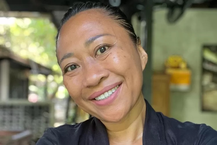 Niluh Djelantik menyayangkan gaya komunikasi publik Gubernur Koster