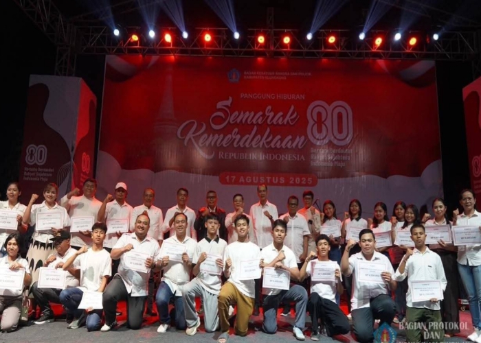 MERIAH : Malam Hiburan Semarak Kemerdekaan dalam rangka HUT ke-80 Republik Indonesia yang digelar di Monumen Ida Dewa Agung Jambe, Minggu (17/8/2025).