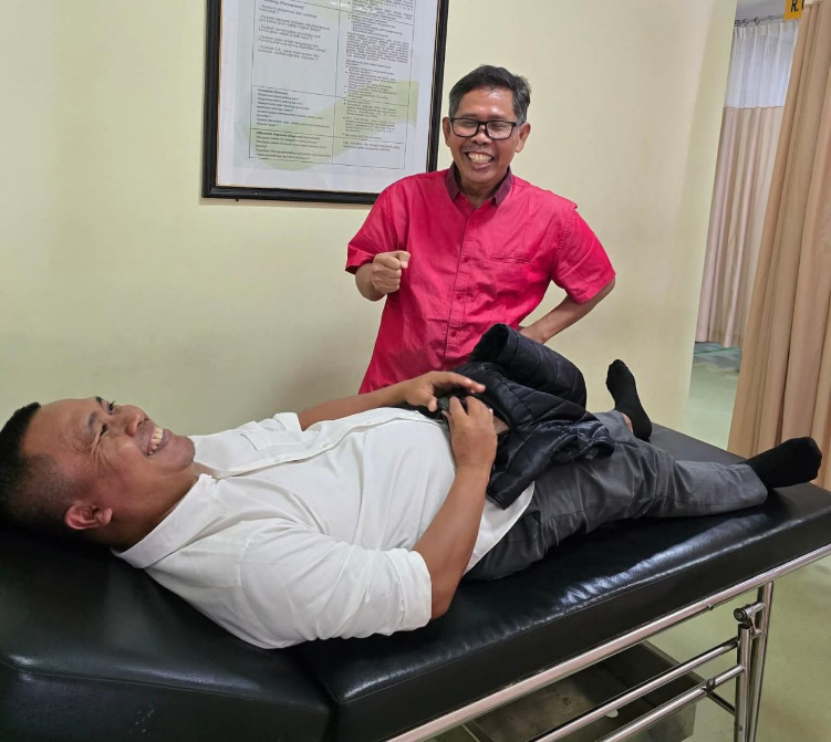 Wayan Setiawan Dilarikan ke Rumah Sakit Ditengah Debat Soal Pengelolan Sampah dengan Putu Artha