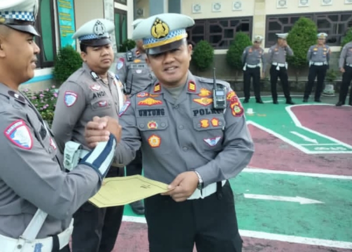 Kasat Lantas Polres Klungkung AKP Untung Laksono