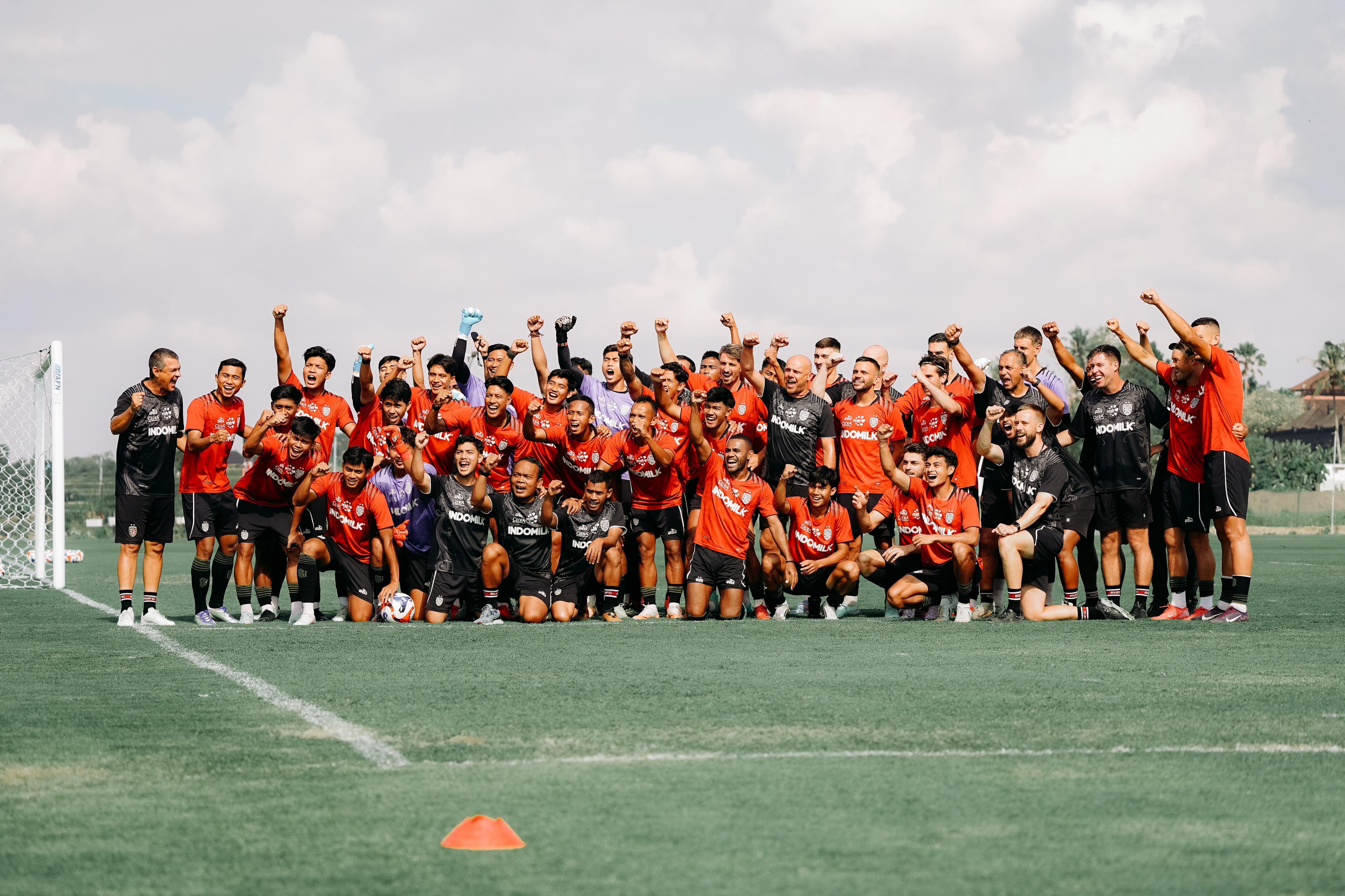 Bali United saat melakukan persiapan jelang menghadapi Persebaya Surabaya dalam pekan ketiga Super League 2025/2026.
