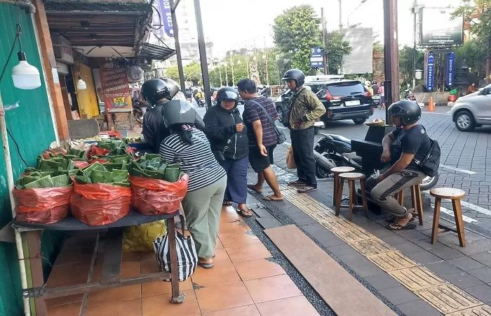 Pedagang Nasi Jinggo