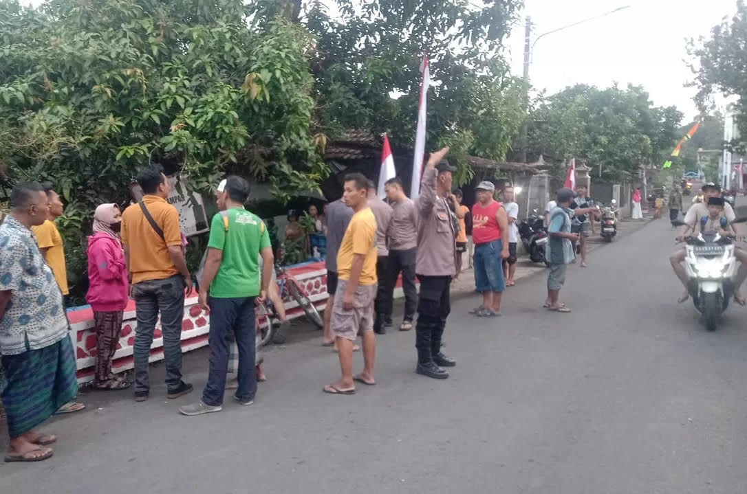 Gempar penemuan sosok lansia tak bernyawa di Pare.