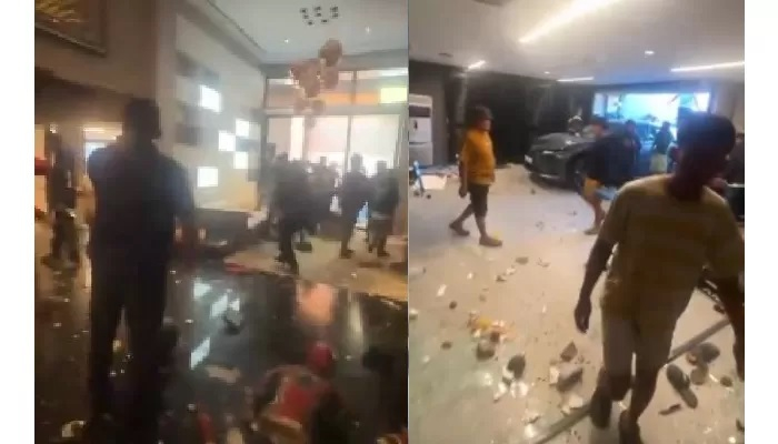 Rumah Ahmad Sahroni Dijarah Massa