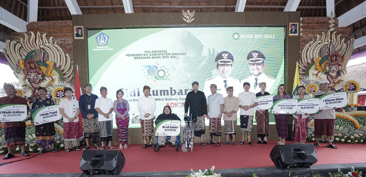 Peluncuran program Sidi Kumbara AdiCipta oleh Pemkab Badung bekerjasam dengan Bank BPD Bali, di Desa Bongkasa Pertiwi, Kecamatan Abiansemal, Sabtu (30/8).