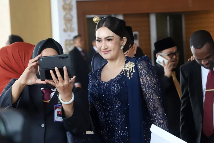 Beredar informasi bahwa rumah Nafa Urbach dijarah massa