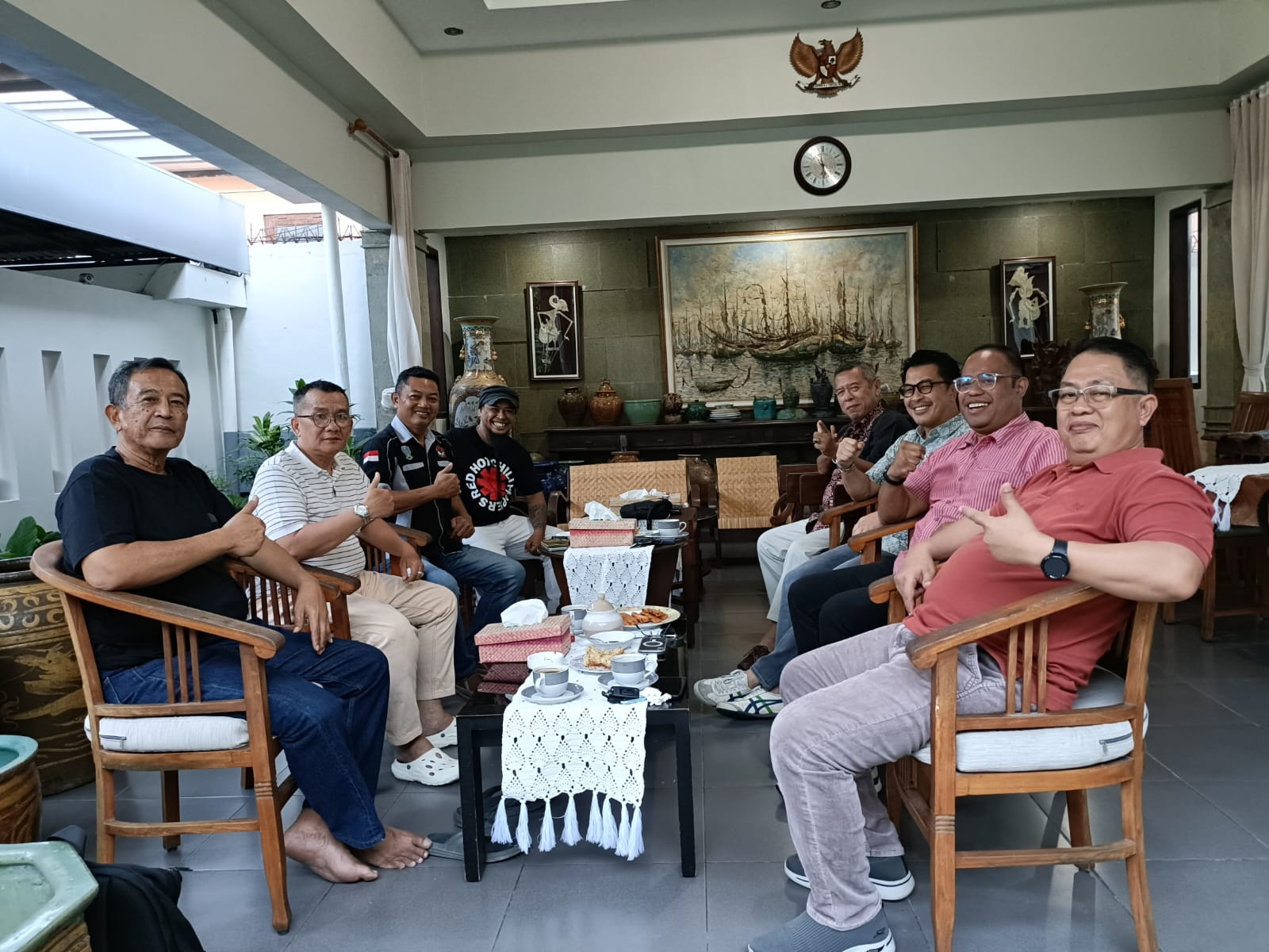 Rapatkan Barisan : Forum Komunikasi Paguyuban Etnis Nusantara (FKPEN) Provinsi Bali melakukan rembug, untuk membahas Langkah &ndash; langkah agar Bali tetap damai.