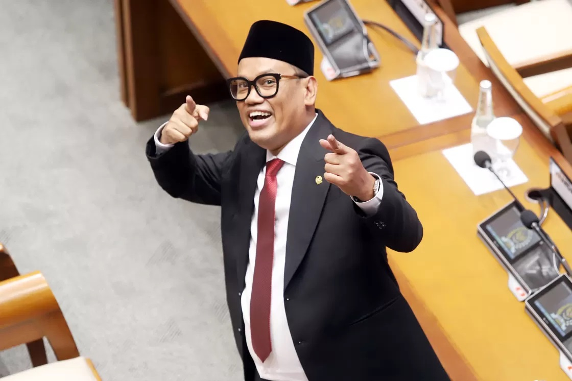 Uya Kuya Bantah Kabur ke Luar Negeri