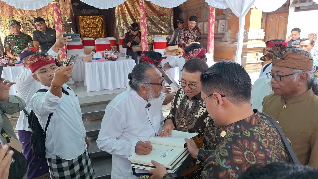 Kunjungan Menteri Kebudayaan RI, Fadli Zon, ke Jero Tengah Tabanan, Jumat (5/9/2025).