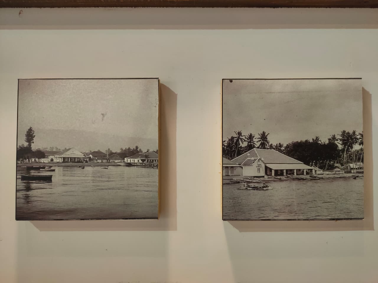 Wajah Pelabuhan Pabean Buleleng pada tahun 1800-an saat masih berfungsi sebagai pelabuhan bongkar muat.