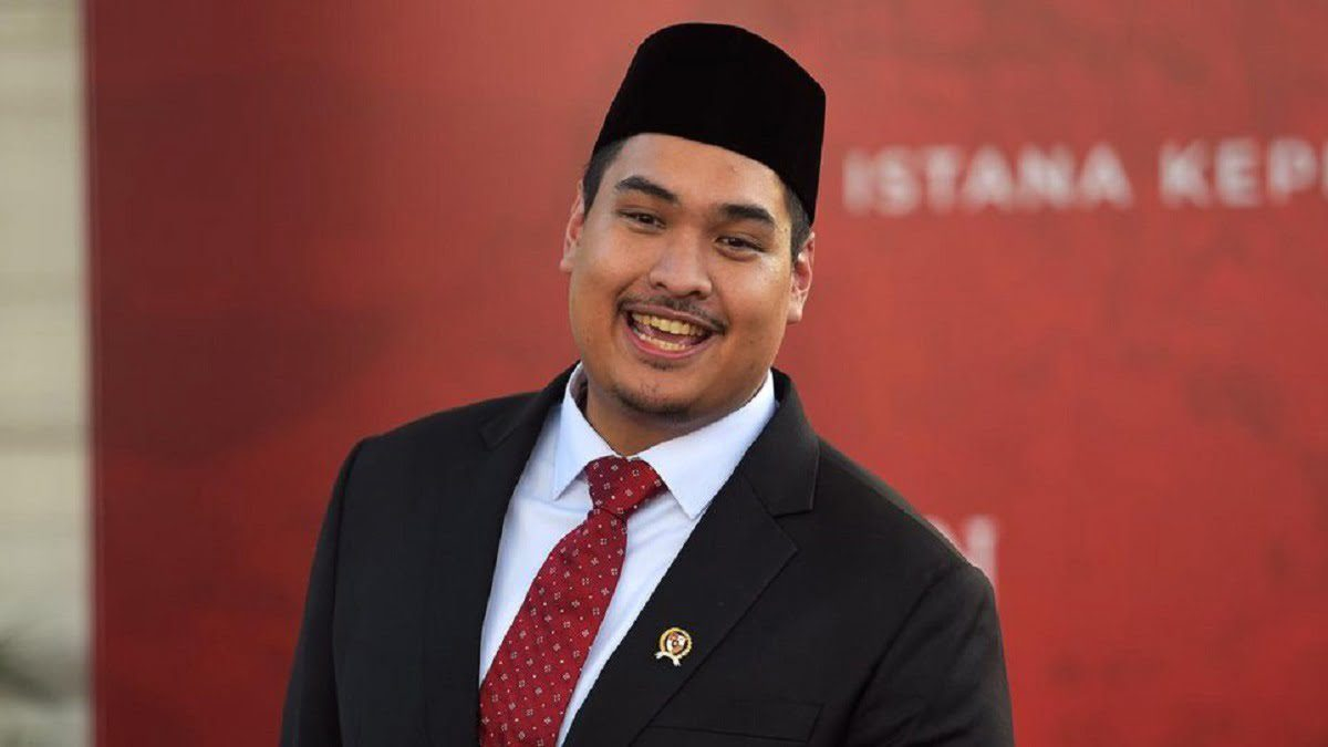 Analisis Denny Siregar Soal Penggantian Dito Ariotedjo