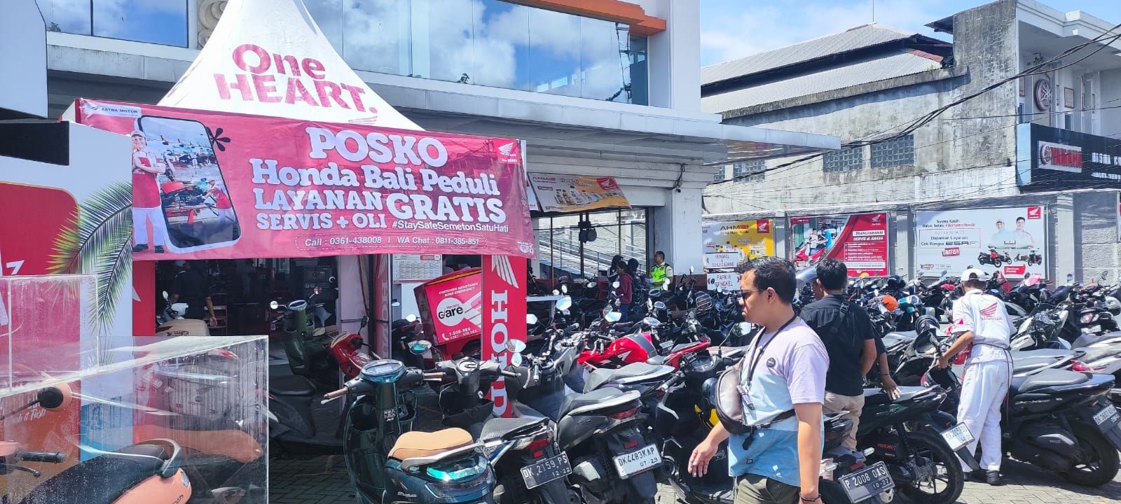 Astra Motor Bali menyediakan layanan servis dan ganti oli gratis di 27 titik posko.