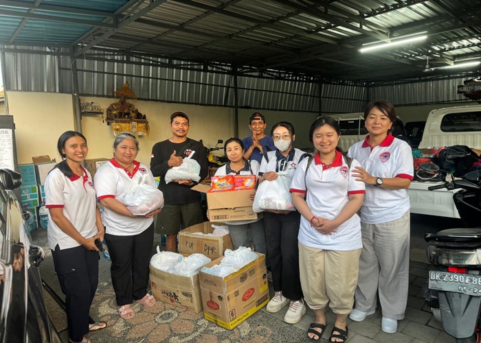 BANTUAN : PERMABUDHI Bali bersama Perkumpulan Teo Chew Bali bergerak cepat menyalurkan bantuan kemanusiaan.