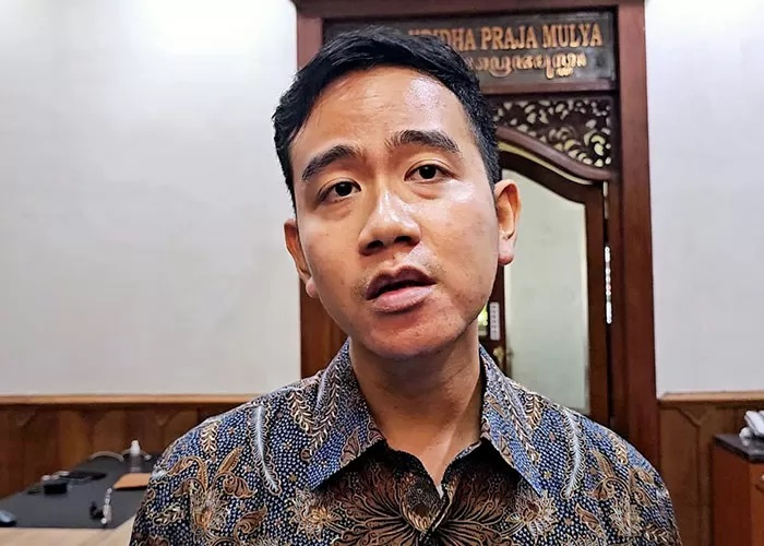 Gibran Tunjuk Tiga Pengacara Top hadapi gugatan Ijazah