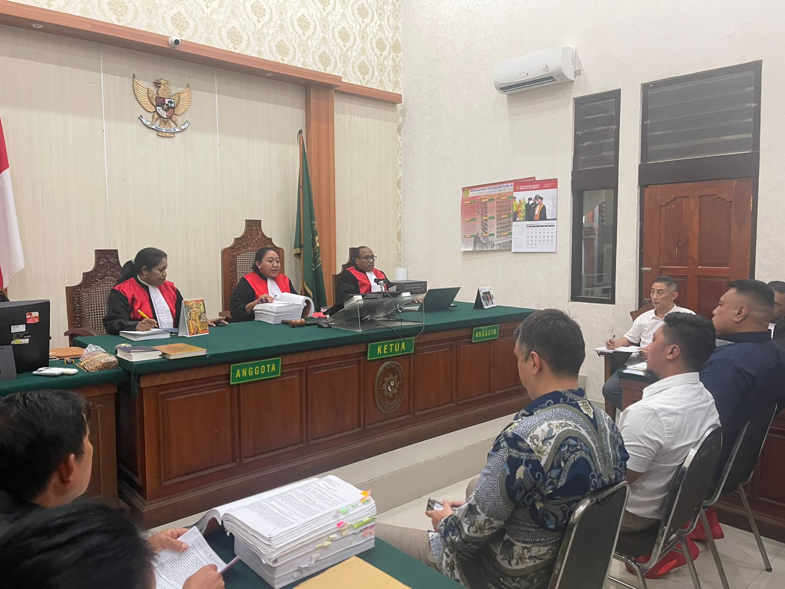 Sidang perkara dugaan penipuan terdakwa Budiman Tiang dengan agenda pemeriksaan saksi. (Bali Express/Istimewa)