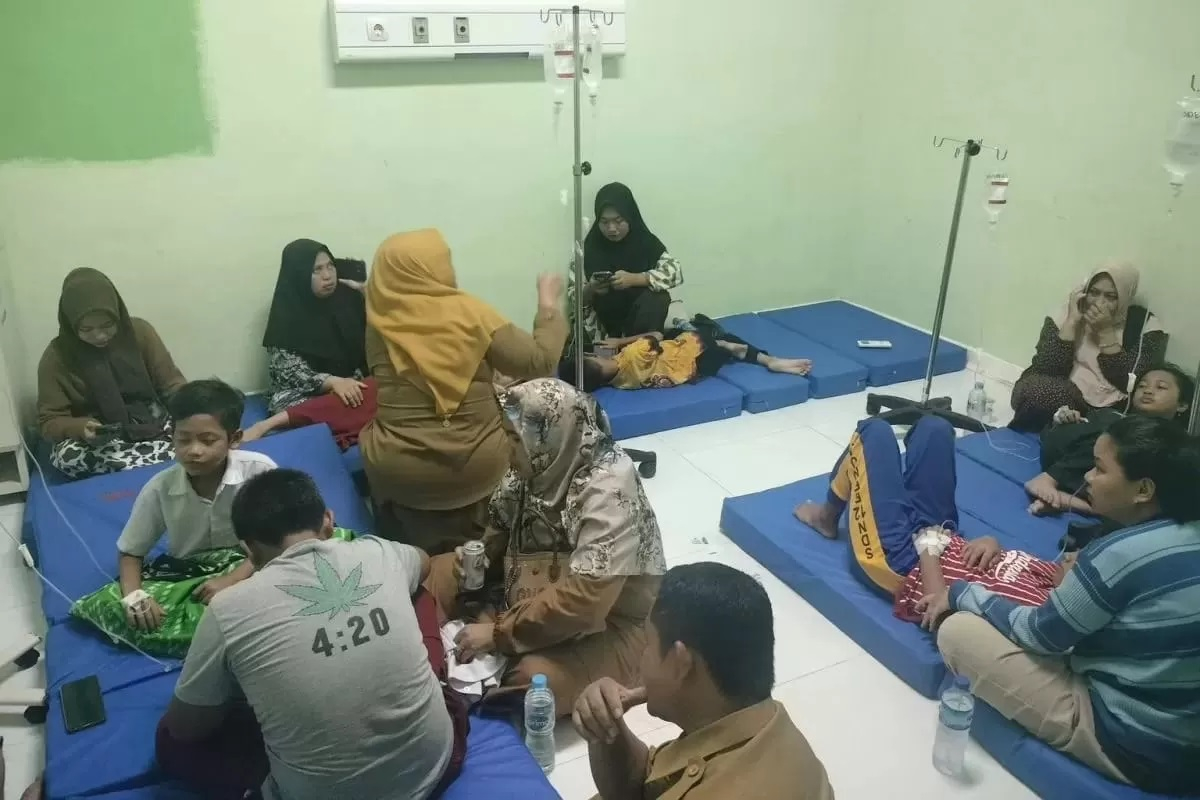 Puluhan Siswa di Kalbar Keracunan MBG
