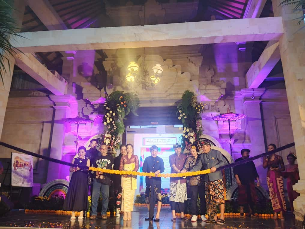 Museum Puri Lukisan Ubud dan G3N Project secara resmi membuka pameran tunggal yang sangat dinantikan dari seniman kontemporer Peter Rhian Gunawan pada Kamis (26/9) .