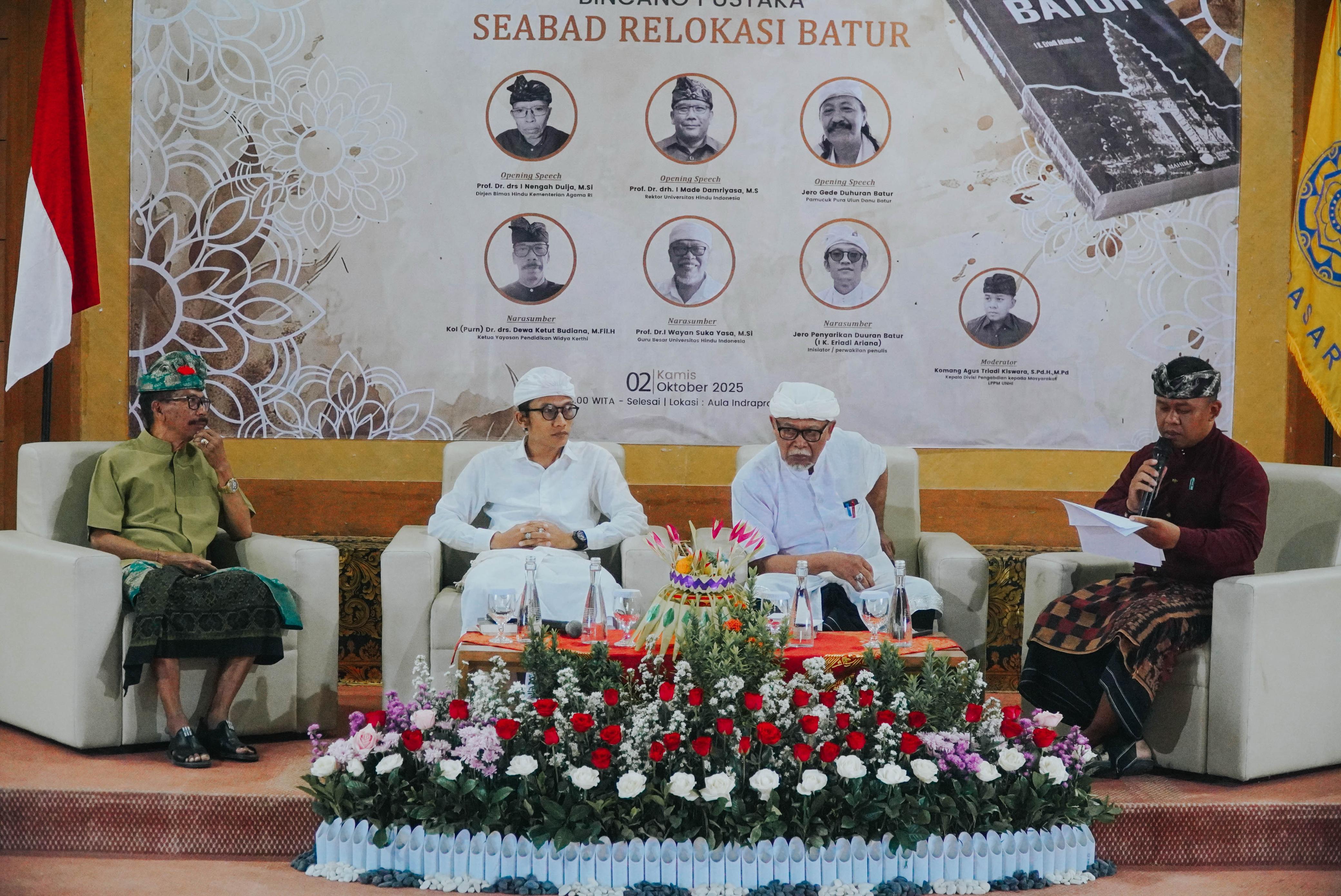 Universitas Hindu Indonesia mengadakan &ldquo;Bincang Pustaka&rdquo; serangkaian Dies Natalis ke-62 Kamis 2 Oktober 2025 di Aula Indraprasta Gedung Rektorat UNHI dengan membahas seabad relokasi Batur