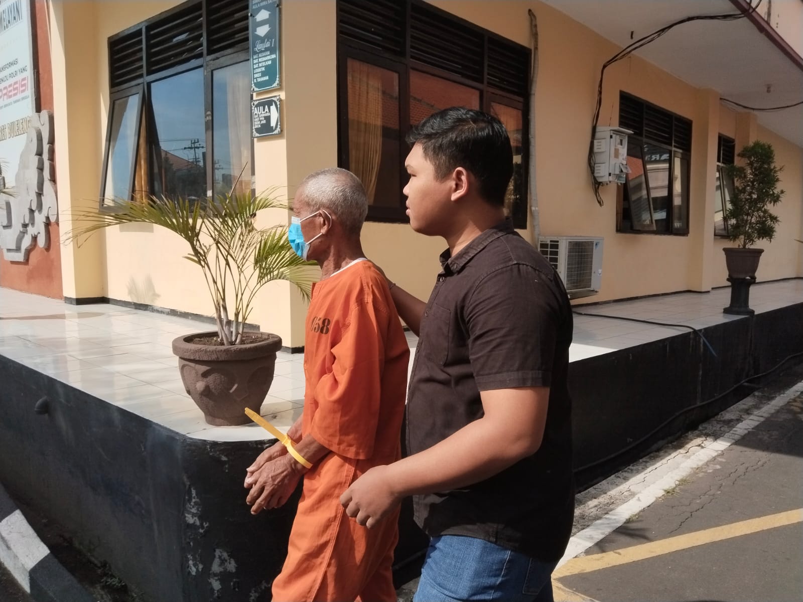 Lelaki lansia yang melakukan perbuatan asusila terhadap gadis disabilitas di Buleleng.