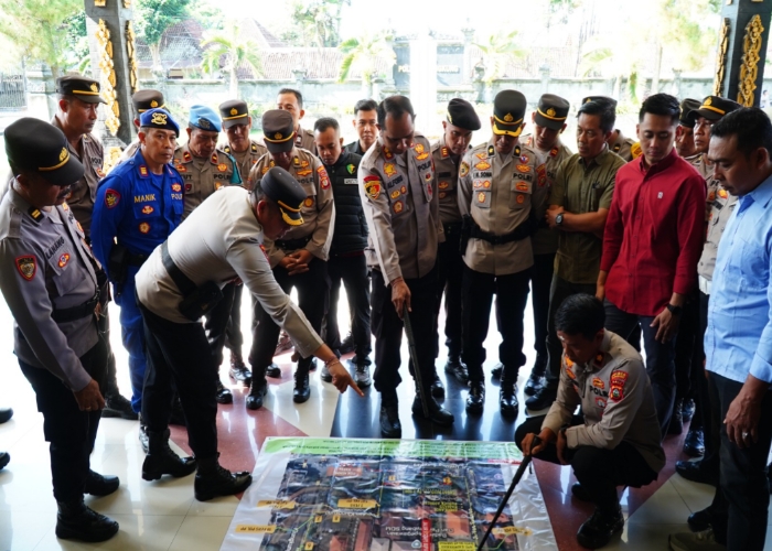 PENGAMANAN : Kegiatan ini dilaksanakan di Mapolres Klungkung, Kamis (9/10/2025), sebagai langkah antisipasi terhadap potensi gangguan kamtibmas.