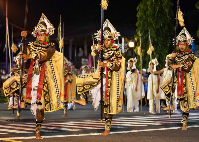 Berbagai pertunjukkan dalam pembukaan Klungkung Heritage Festival 2025.
