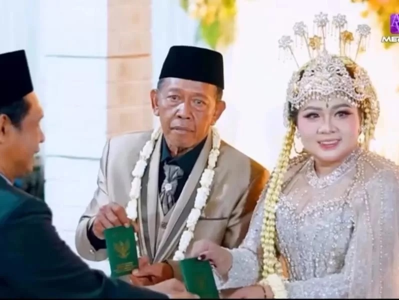 Pernikahan viral Mbah Tarman dan Sheila