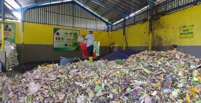 TPS3R yang mengolah sampah organik jadi kompos di Desa Baktiseraga
