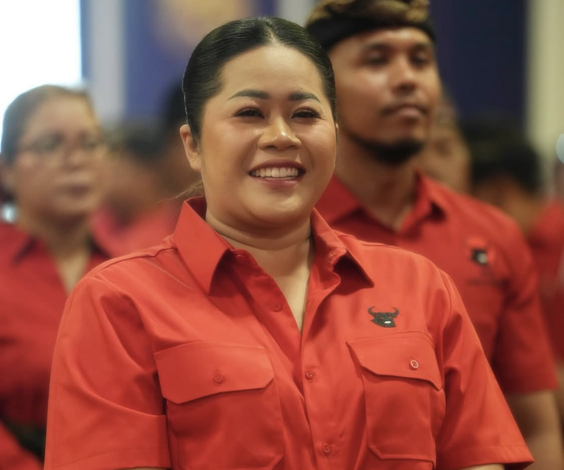 Wakil Ketua DPC PDIP Badung, Bidang Industri, Perdagangan, BUMN, Investasi, Koperasi, dan UMKM, Diana Putri.