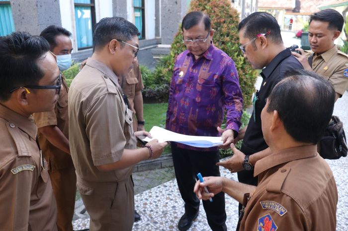 Peninjauan RSUD Buleleng yang akan direnovasi oleh Pemkab Buleleng.