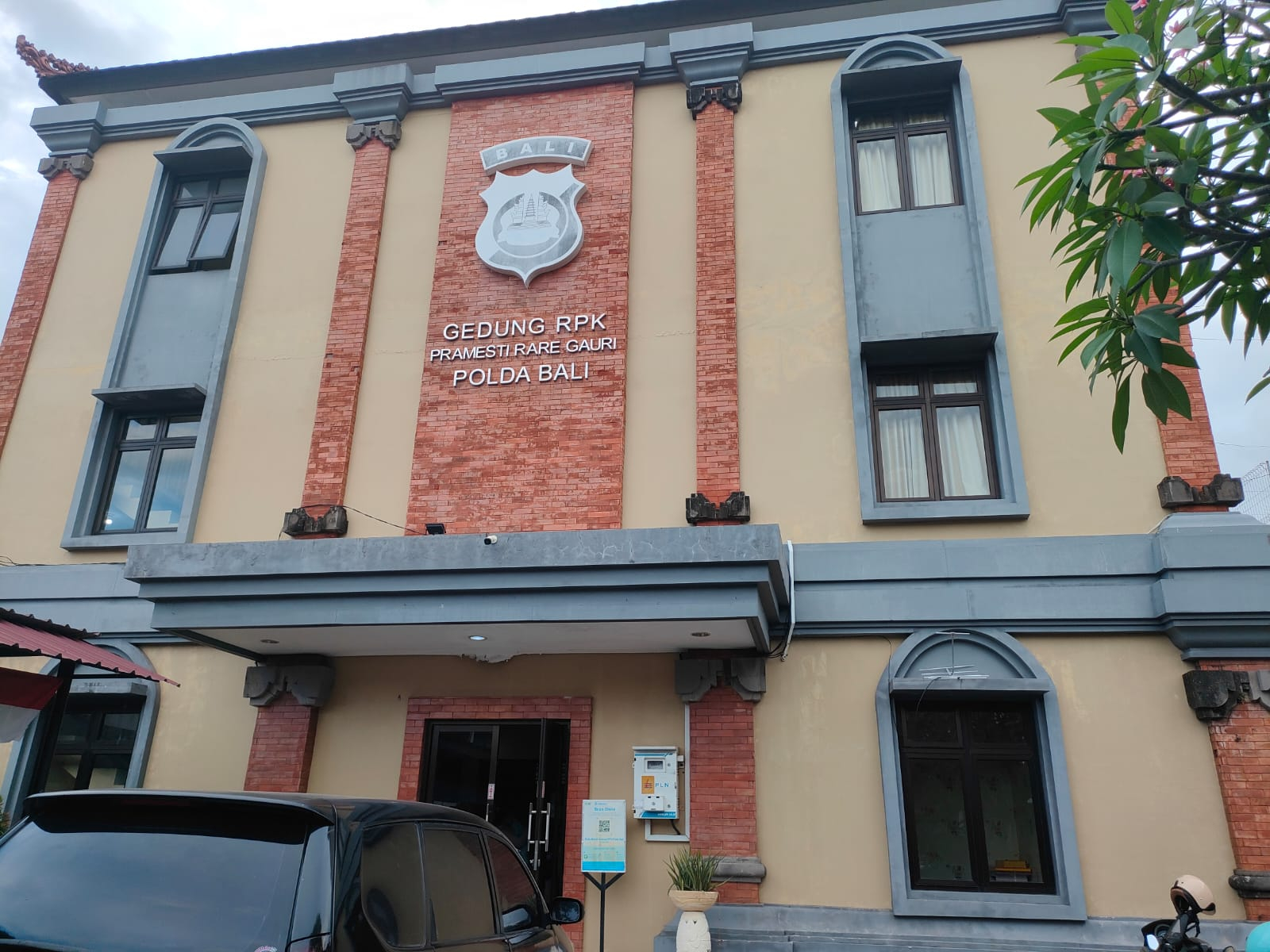 Gedung Ruang Pelayanan Khusus (RPK) Pramesti Rare Gauri Polda Bali tempat orang korban pencabulan berkoordinasi terkait laporan.