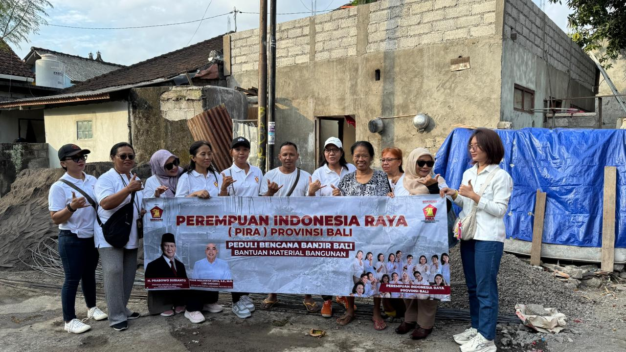 Perempuan Indonesia Raya (PIRA) bantu perbaikan rumah korban banjir di Denpasar