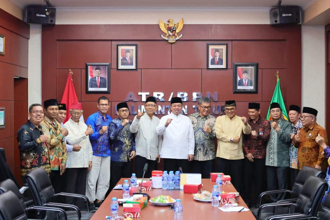 Menteri Nusron Bahas Sertipikasi Tanah Wakaf dan Rumah Ibadah di Kaltim