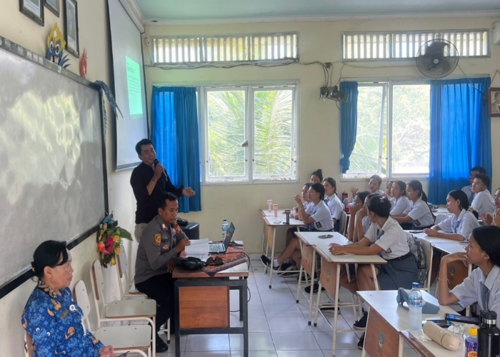 NARKOTIKA : Sosialisasi yang digelar di SMA Satu Atap Nusa Lembongan, Selasa (28/10/2025).