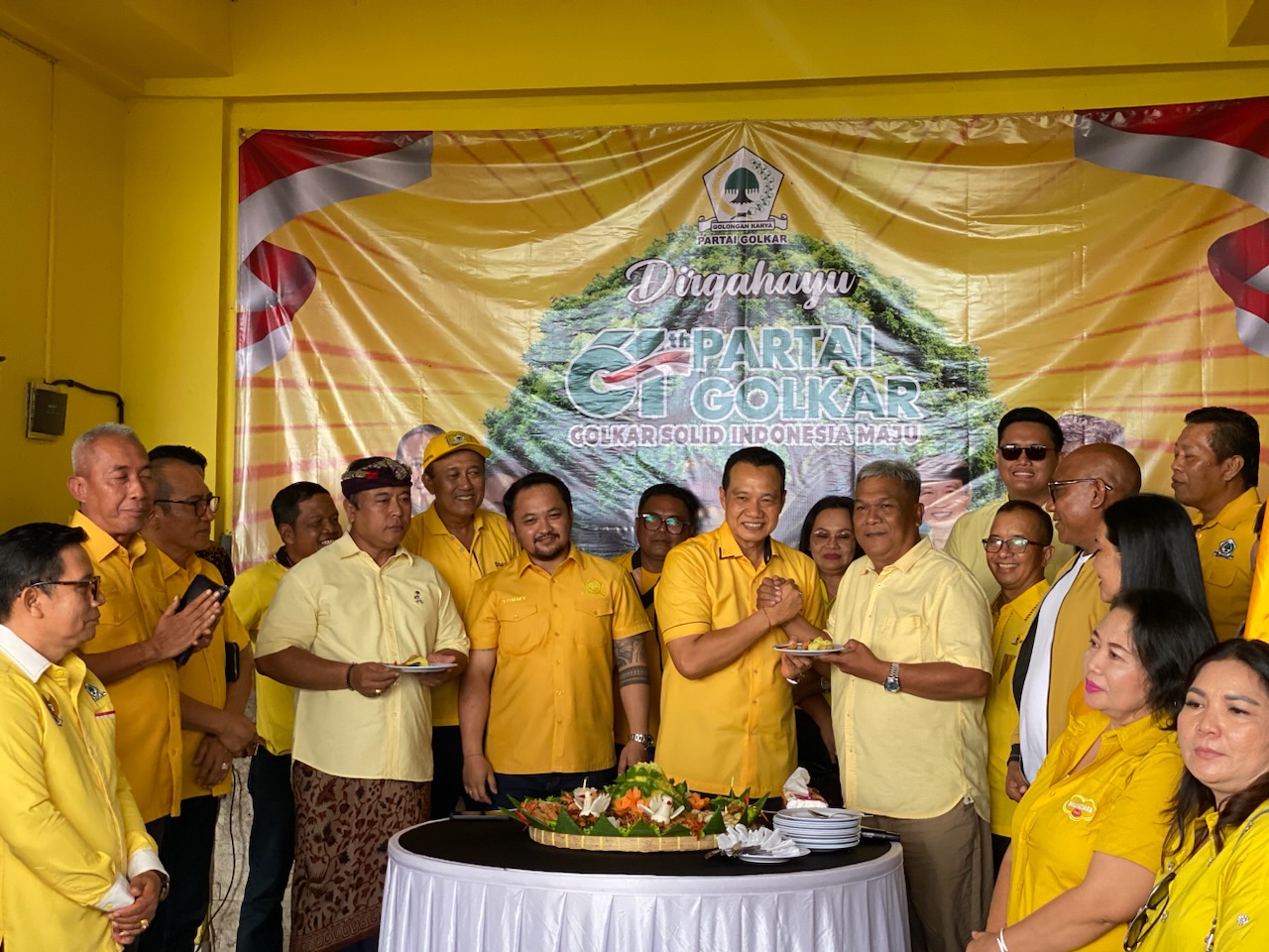 Wakil Ketua I DPRD Badung, Anak Agung Ngurah Ketut Agus Nadi Putra saat menghadiri HUT ke-61 Partai Golkar, Minggu (2/11).