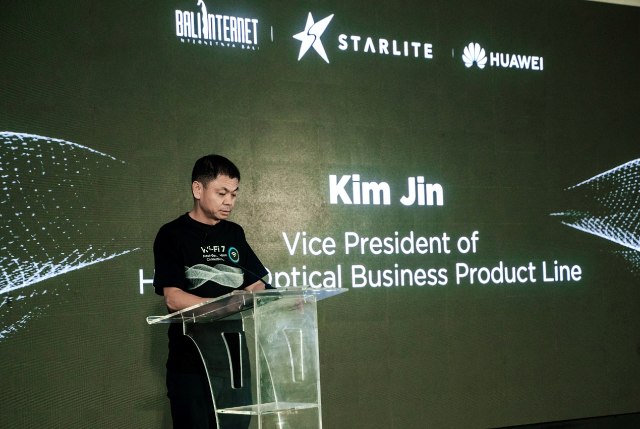 FONDASI ULTRA: PT Solusi Sinergi Digital Tbk (SURGE), Bali Internet, dan Huawei meluncurkan paket Wi-Fi 7 2G pertama di Indonesia di Bali