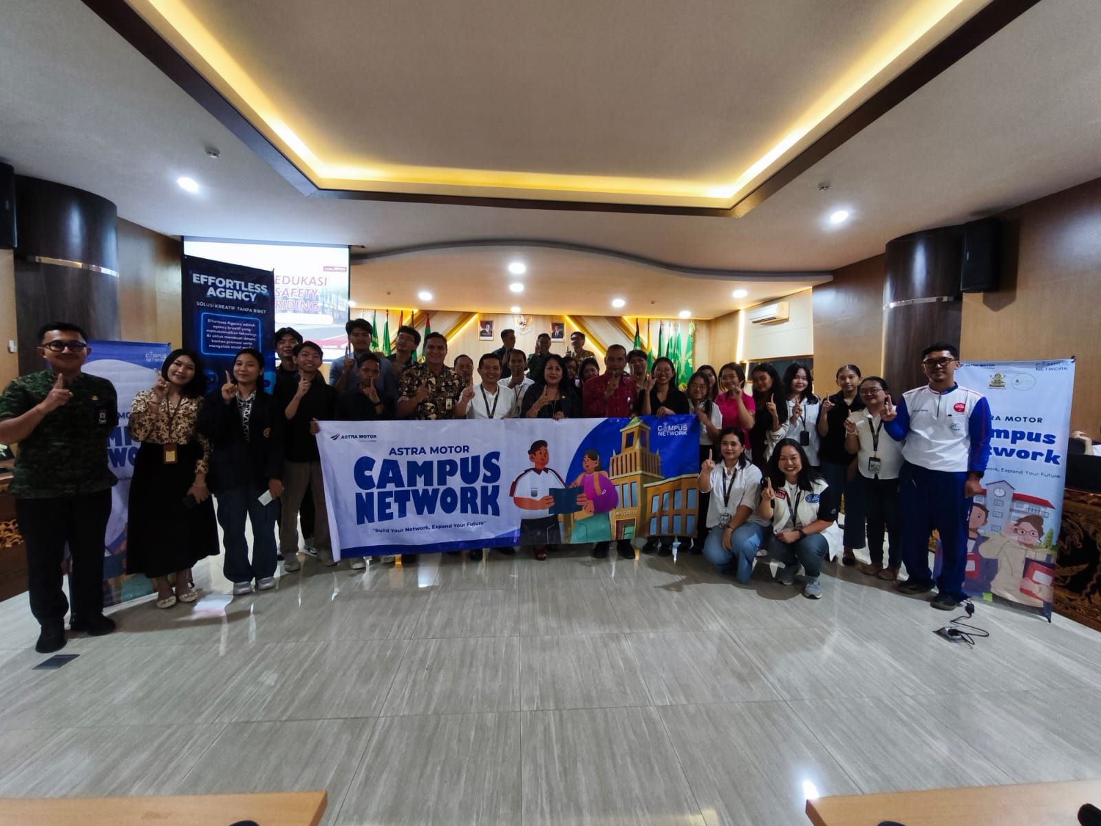 Bangun jaringan akademik melalui konsep Astra Motor Campus Network Astra Motor Bali Goes to Campus ke Unmas Denpasar.