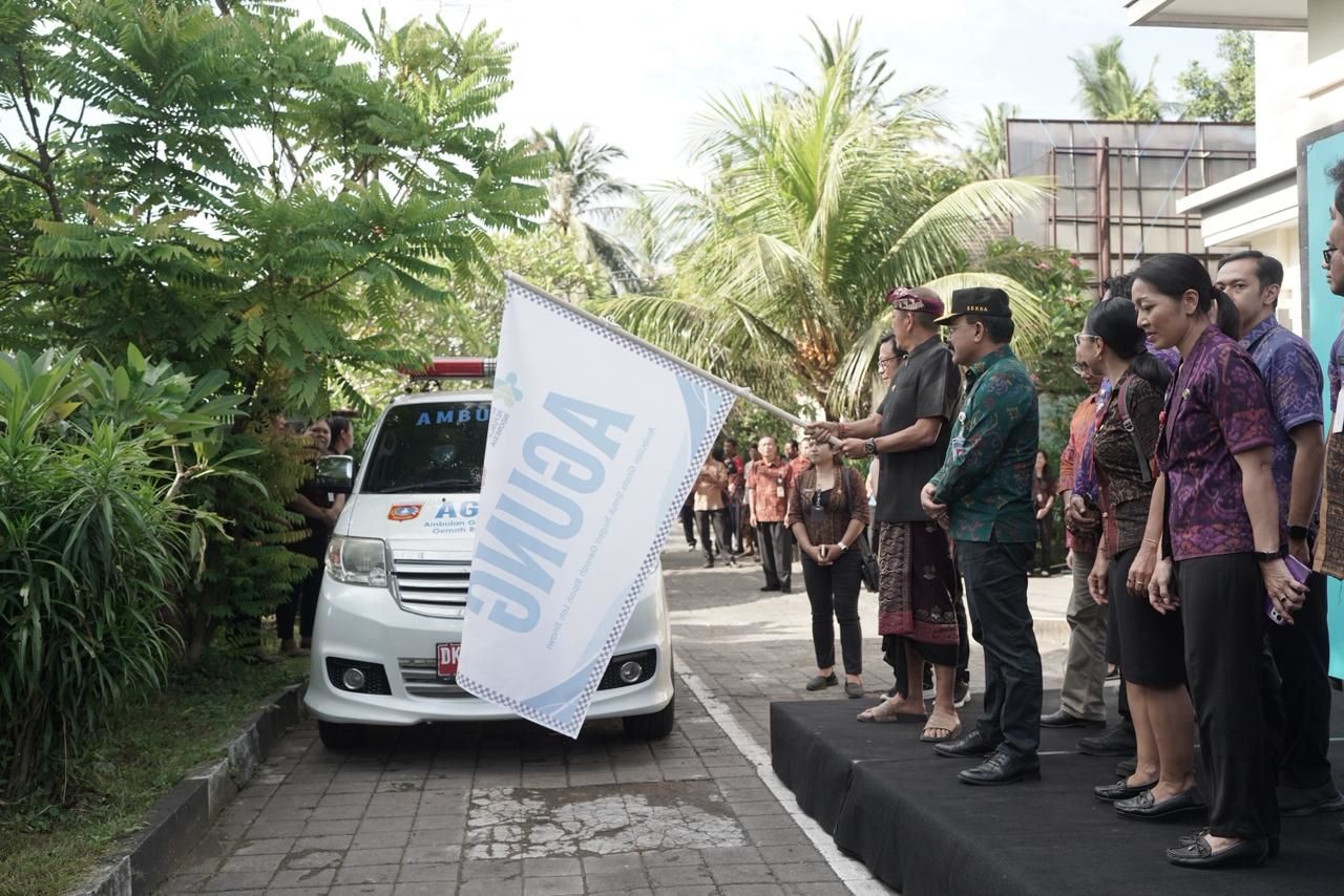 Pemerintah Kabupaten Karangasem meluncurkan ambulans Agung, Selasa (11/11/2025).