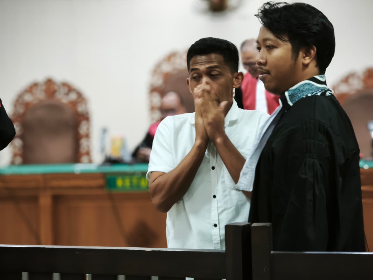 Terdakwa Gede Gawatra sampaikan pledoi di Pengadilan Tipikor Denpasar. Dua terdakwa lain diberi tanggapan (replik) oleh JPU. (Bali Express/I Gede Paramasutha)