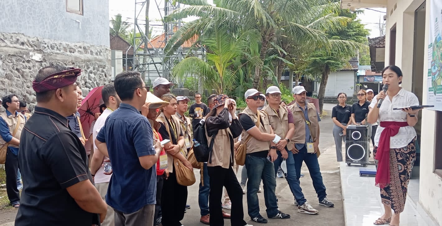 PENGOLAHAN : Desa Sidan Gianyar yang menjadi tempat study tiru pertanian organik dan pengolahan sampah.