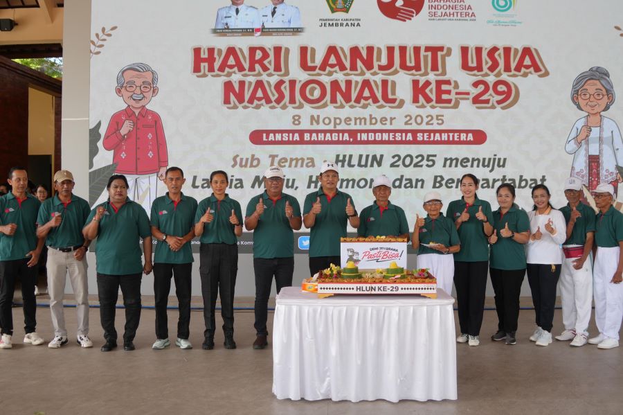 Peringatan Hari Lanjut Usia Nasional (HLUN) ke-29 yang dipadukan dengan peringatan HUT Korpri tahun 2025 di Jembrana.