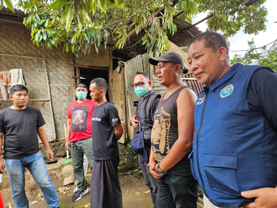 Empat warga di Kecicang Islam, Desa Bungaya Kangin, Kecamatan Bebandem, Karangasem positif narkoba setelah di test urine oleh tim gabungan, Jumat (14/11/2025).