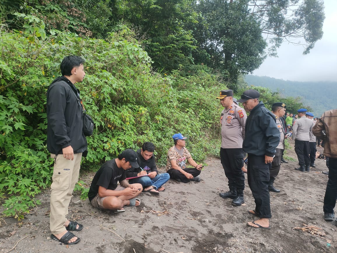 Polisi turun ke lokasi korban tenggelam di Danau Batur, Kintamani.