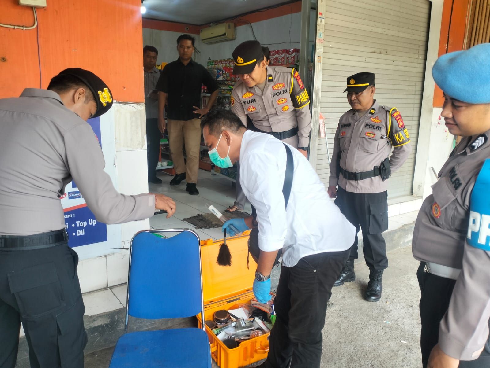 Sebuah toko di Desa Seraya Tengah, Karangasem dibobol maling, Senin (17/11/2025).