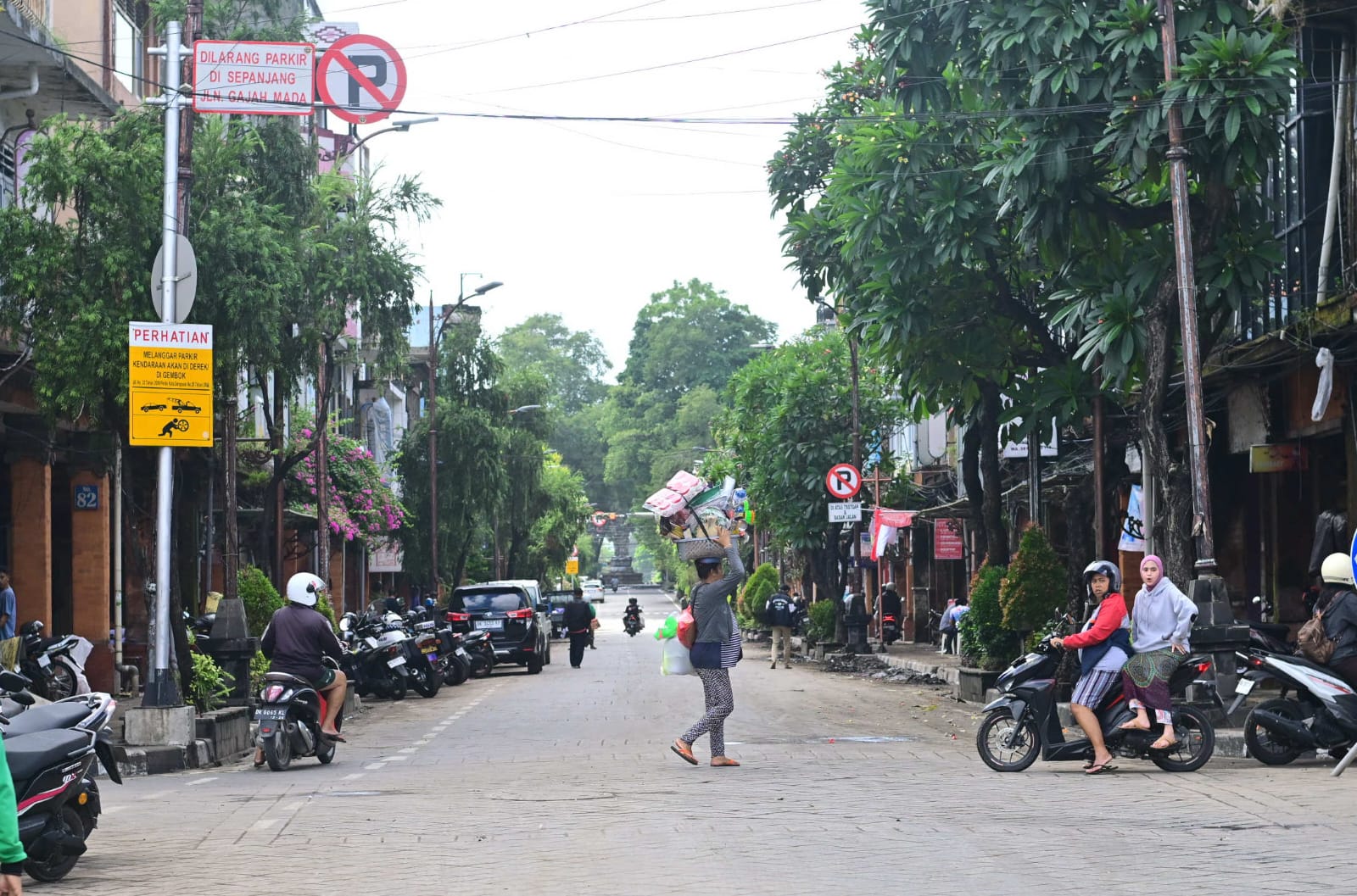 Kondisi Jalan Gajah Mada, Denpasar yang akan mendapatkan sentuhan penataan pada tahun 2026.