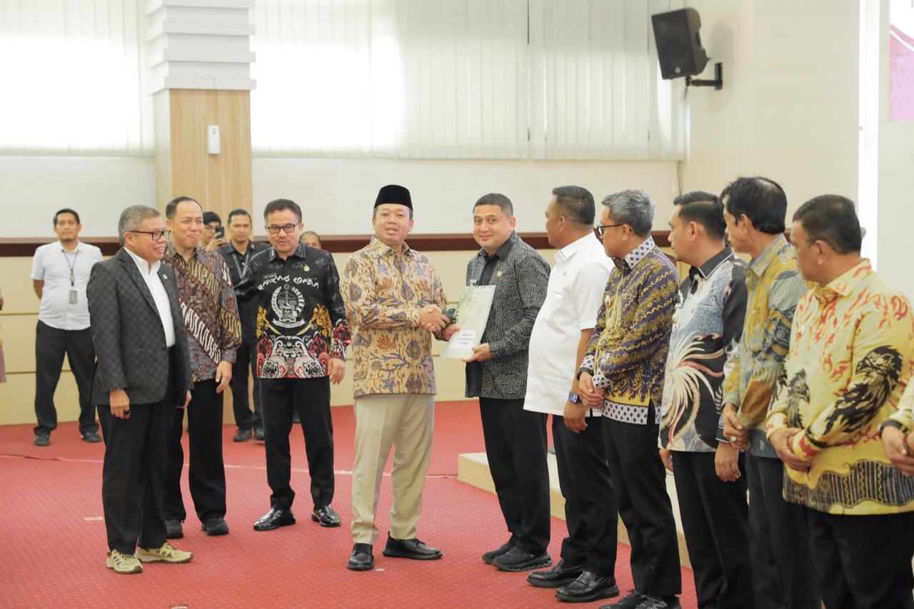 Menteri Nusron Imbau Kepala Daerah Se-Sulsel Ringankan BPHTB bagi Masyarakat