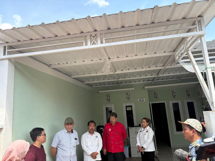 Wakil Bupati Tabanan, I Made Dirga saat menerima kunjungan Dirjen Perumahan Perkotaan Kementerian Perumahan dan Kawasan Permukiman (PKP) Sri Haryati di Tabanan, Selasa (25/11).